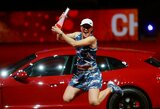 I.Swiatek karaliauja moterų tenise: laimėjo 23-ią mačą iš eilės ir gavo „Porsche“ automobilio raktelius
