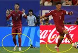 Įsiutęs Cristiano Ronaldo per pertrauką išmetė prabangius savo batelius 