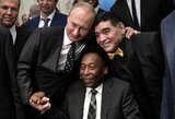 V.Putinui ranką spaudęs Pele išplatino viešą laišką: „Putinai, sustabdyk invaziją“