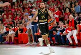 Jamesas sureagavo į Šaro žodžius: „Man nerūpi“