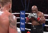 M.Tysonas paaiškino, kodėl kovos su J.Paulu metu kandžiojo pirštines