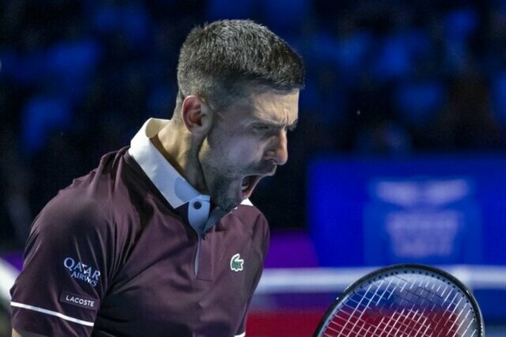 Novakas Djokovičius grįžo į Bazelį po 15 metų ir iškart sulaukė rimto iššūkio