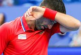 N.Djokovičiaus 43 pergalių serija nutrūko, o Serbija krito ketvirtfinalyje