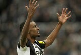 Anglijos futbolo legenda apie Alexanderį Isaką: „Taikomi dvigubi standartai“