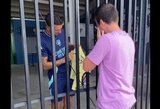 Pamatykite: „Arsenal“ fanas apsiverkė gavęs B.White‘o autografą