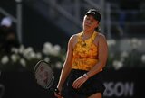 WTA 1000 turnyre Romoje – sensacingi favoričių pralaimėjimai ir varžovėms rankų nespaudusios ukrainietės