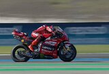 Marco Bezzecchi šventė pergalę Tailande, Marcas Marquezas buvo priverstas trauktis