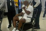 M.Tysonui prireikė vežimėlio ir lazdos: „Mano galiojimo laikas tuoj baigsis“ 