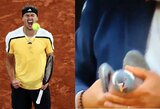 A.Zverevas „Roland Garros“ turnyre išgyveno 5 setų dramą, teisėjas gelbėjo balandį