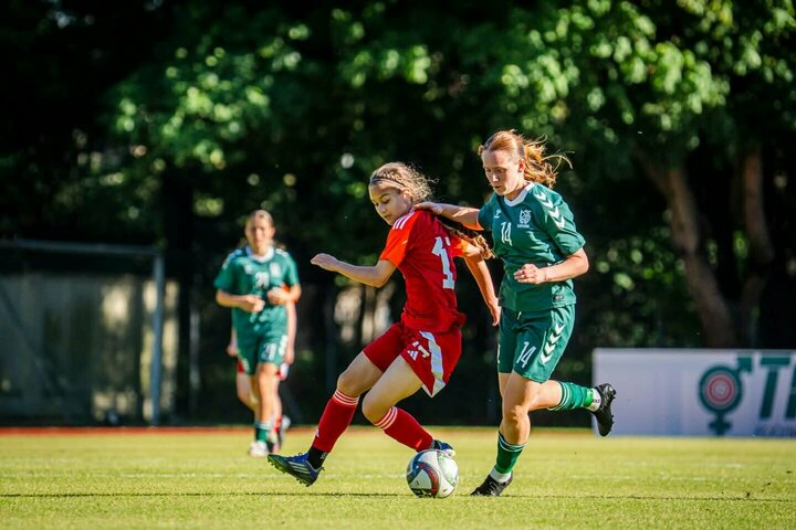 Nuo pirmųjų treniruočių Norvegijoje iki Lietuvos rinktinės: Emilijos Barkevičiūtės futbolo kelias