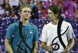 „Tu esi per geras, kad dar neturėtum tokio trofėjaus“: finalų prakeiksmo nenutraukęs Davidovičius Fokina sulaukė ATP turnyro nugalėtojo pagyrų