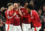 Grubiomis klaidomis pažymėtose rungtynėse „Manchester United“ laimėjo jau per pridėtą laiką