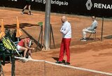 Po 9 metų pertraukos į Danijos rinktinę grįžusi C.Wozniacki sunegalavo ir neturėjo vilčių prieš trečiojo šimtuko žaidėją
