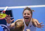 Italijos rinktinė pirmoji pateko į Billie Jean King taurės pusfinalį, S.Hunter laimėjo setą padarydama 34 neišprovokuotas klaidas