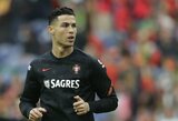 C.Ronaldo apgynė savo sūnų po sulauktos kritikos dėl jo aprangos 