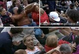 Pamatykite: kamuolį gelbėti bandęs NBA krepšininkas koja trenkė žiūrovui į veidą, pasivaišino popkornais ir pabučiavo senuką
