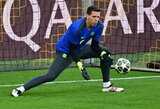 „Barcelona“ pratęsė sutartį su vartininku