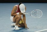 Sensacija „Australian Open“ pusfinalyje: per tašką nuo pergalės buvusi I.Swiatek pralaimėjo teniso trilerį