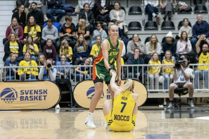 Jocytės vedama Lietuvos rinktinė triuškinančia pergale pradėjo Europos čempionato atrankos turnyrą