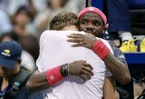 Neįtikėtina, ašaromis pasibaigusi drama: per tašką nuo pralaimėjimo buvęs Tiafoe atsitiesė ir „US Open“ ketvirtfinalyje palaužė jaunąjį amerikietį