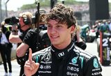 Antonelli Silverstone iškovojo „pole“ poziciją, Russellas pateko į keistą incidentą