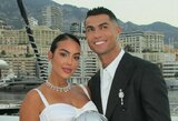 Cristiano Ronaldo pasipiršo mylimajai: pamatykite, koks įspūdingas žiedas suspindo ant Georgina Rodriguez rankos