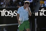 „Australian Open“: emocijų nevaldžiusiam D.Medvedevui gresia didžiulė bauda, sirgaliai rusą nušvilpė