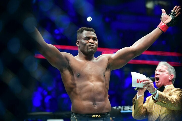 Francisas Ngannou sukritikavo UFC sunkiasvorių divizioną: „Viskas yra suknista“