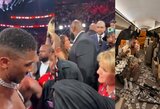 Anthony Joshua atsiprašė Jake‘o Paulo mamos, amerikietis „maudėsi“ piniguose