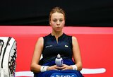 Traumą patyrusi A.Kontaveit Čekijoje neapgynė titulo, eliminuota ir M.Sakkari