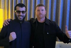 Turki Alalshikhas ir Saulis „Canelo“ Alvarezas | Organizatorių nuotr.