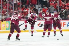 Kanadiečių ir latvių rungtynės | IIHF nuotr.