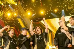 „Team Heretics“ | Instagram.com nuotr