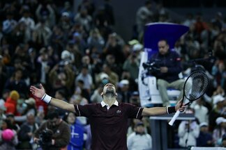 Novakas Djokovičius prieš Alexanderį Zverevą | EPA nuotr.