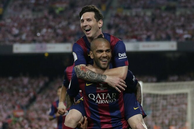 Dani Alvesas ir Lionelis Messi | Scanpix nuotr.