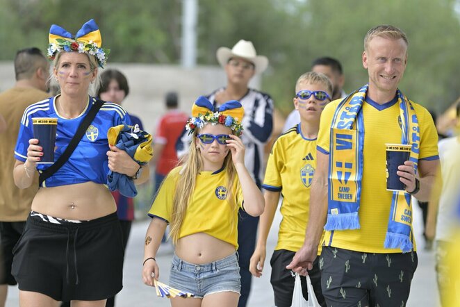 Švedijos rinktinės fanai | EPA nuotr.