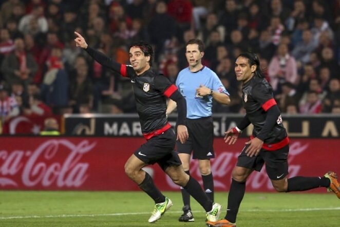Madrido „Atletico“ žaidėjai džiaugiasi pelnytu įvarčiu | Reuters/Scanpix nuotr.