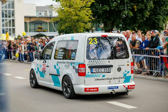 „Aurum 1006 km“ lenktynių paradas | Eriko Ovčarenko / BNS foto nuotr.