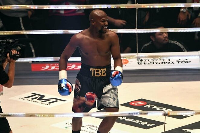 Floydas Mayweatheris prieš Tenshiną Nasukawą | Scanpix nuotr.