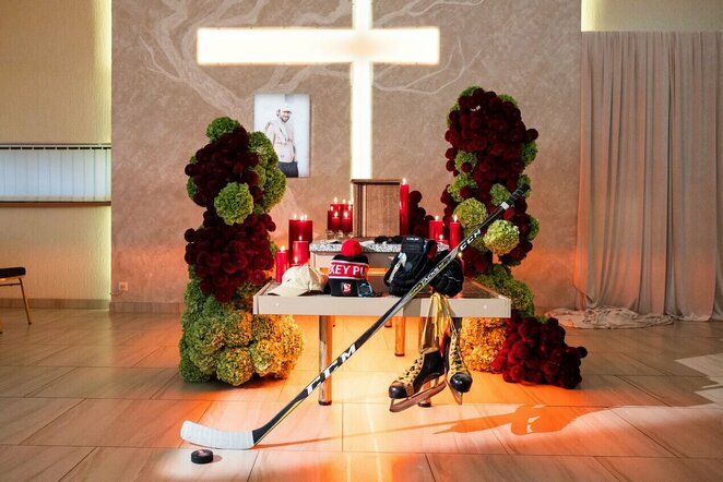 Artimieji, draugai ir kolegos atsisveikina su Mindaugu Kieru | Roberto Riabovo / BNS nuotr.