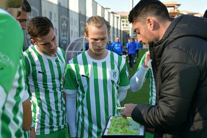 Justas Lasickas (centre) | Organizatorių nuotr.