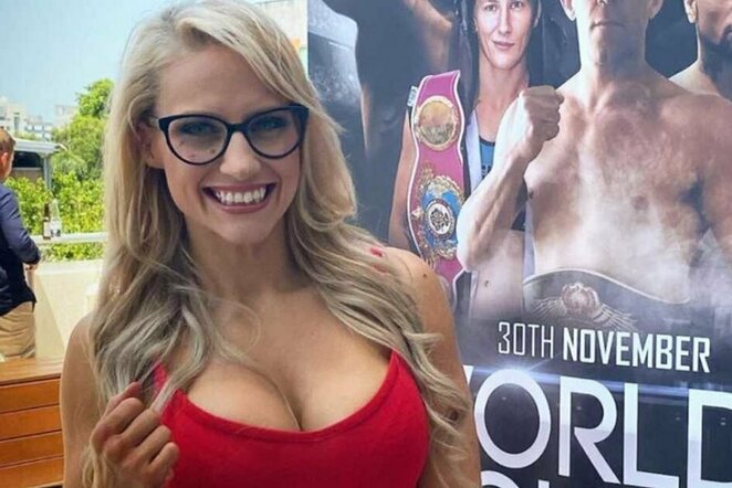 Ebanie Bridges | Instagram.com nuotr