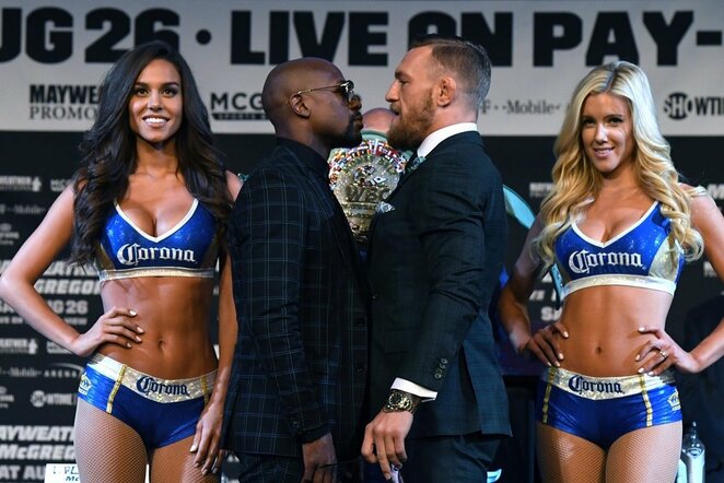 Floydas Mayweatheris ir Conoras McGregoras | Scanpix nuotr.
