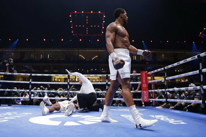 Anthony Joshua ir Francisas Ngannou | Scanpix nuotr.