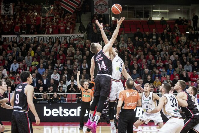 „Rytas“ – „Lietkabelis“ rungtynių akimirka | BNS/Arno Strumilos nuotr.