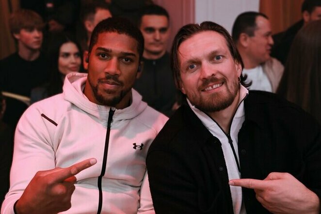 Anthony Joshua ir Oleksandras Usykas | Scanpix nuotr.