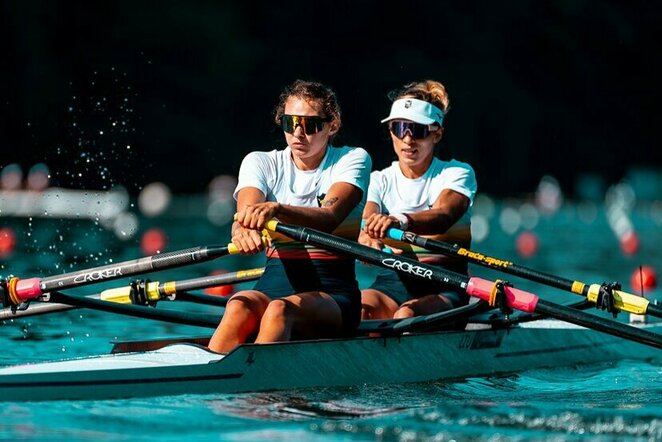 Donata Karalienė ir Dovilė Rimkutė („World Rowing“ nuotr.) | Organizatorių nuotr.