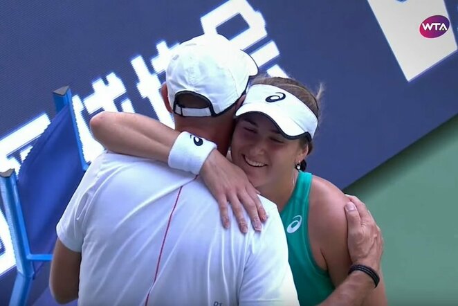 Rebecca Peterson | Youtube.com nuotr.