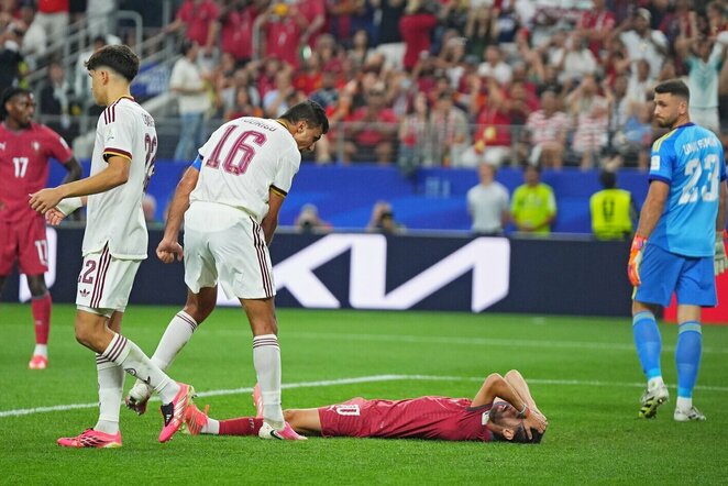 Rodri ir Bernardo Silva | EPA / Jeffrey McWhorter nuotr.