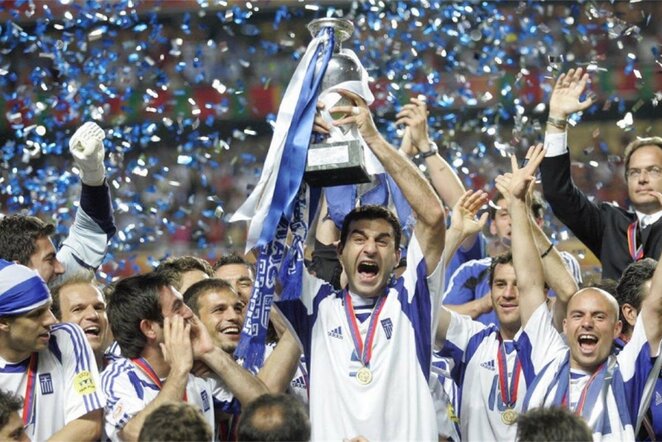 Graikijos rinktinė triumfuoja Euro 2004 turnyre | footballpictures.net nuotr.
